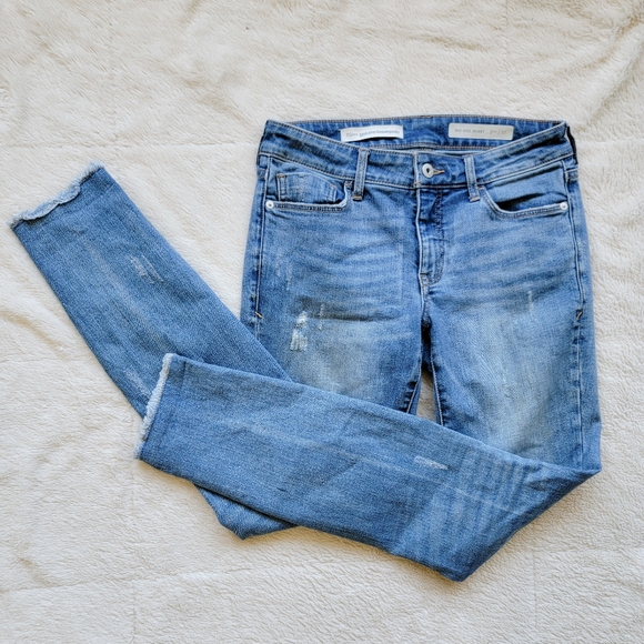 Anthropologie Denim - Anthro Pilcro Mid-rise Raw Hem Skinny Jeans